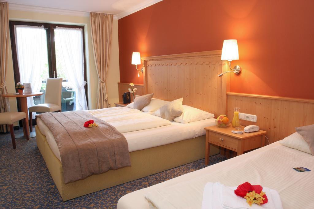 Hotel Alpenstuben Hohenschwangau Zimmer foto